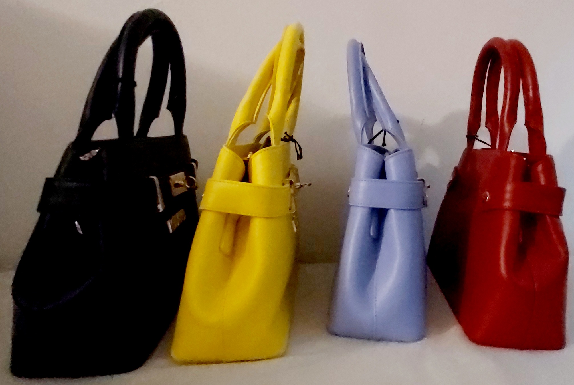 LEFATE – Mini sac à main en cuir finement égrainé (Rouge) – Image 4