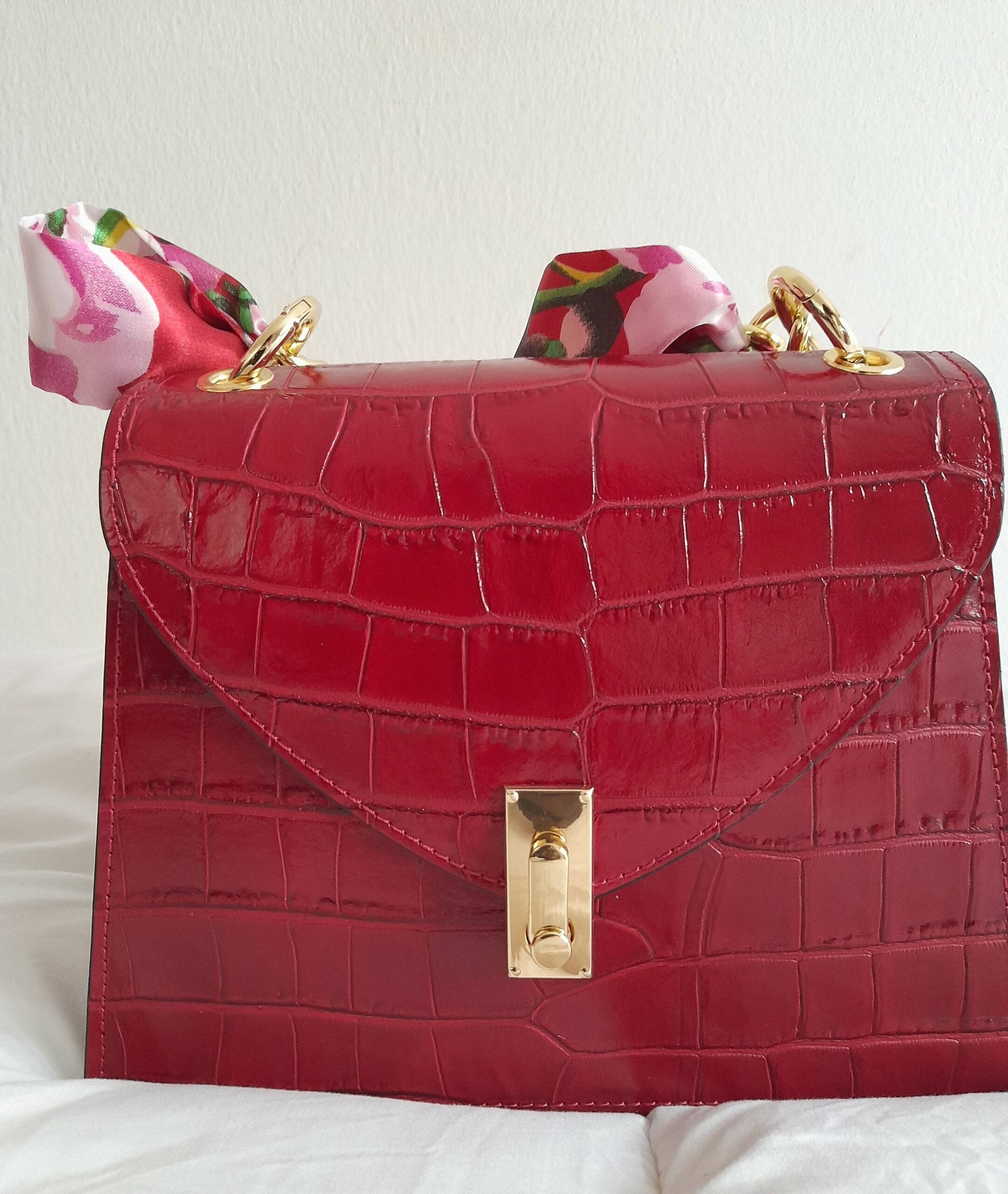 Sac à main en cuir Poignée Foulard imprimé Croco (Rouge) – Image 3