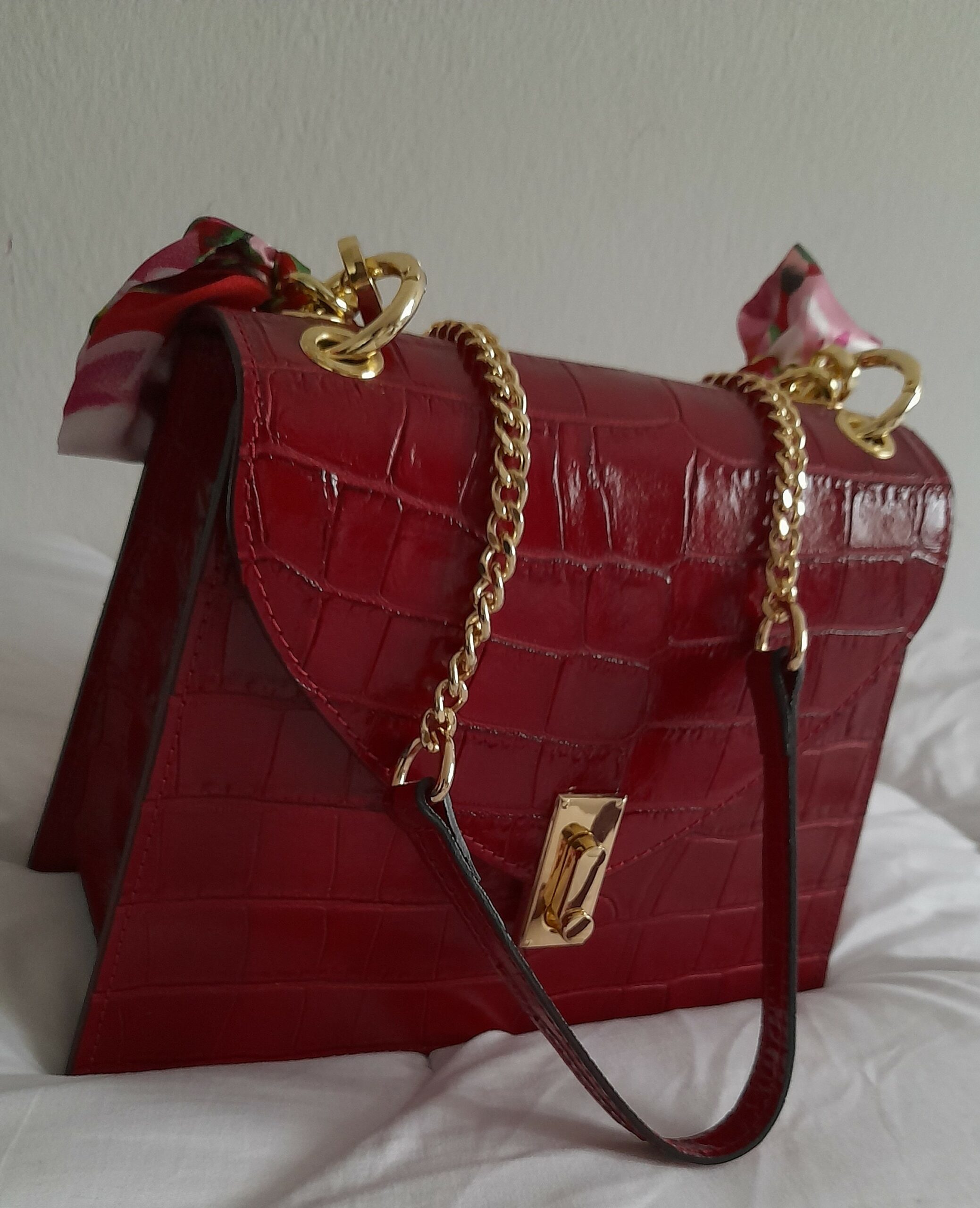 Sac à main en cuir Poignée Foulard imprimé Croco (Rouge) – Image 2