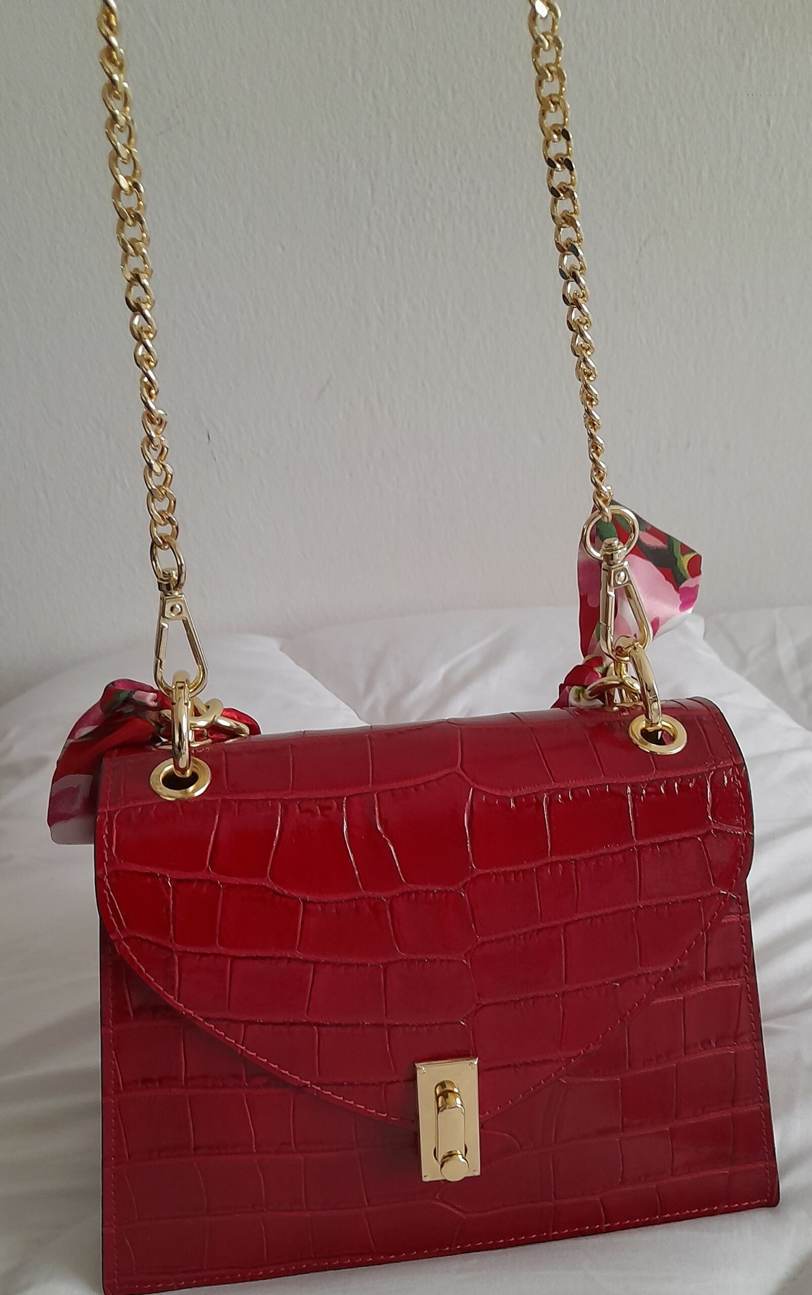 Sac à main en cuir Poignée Foulard imprimé Croco (Rouge) – Image 4