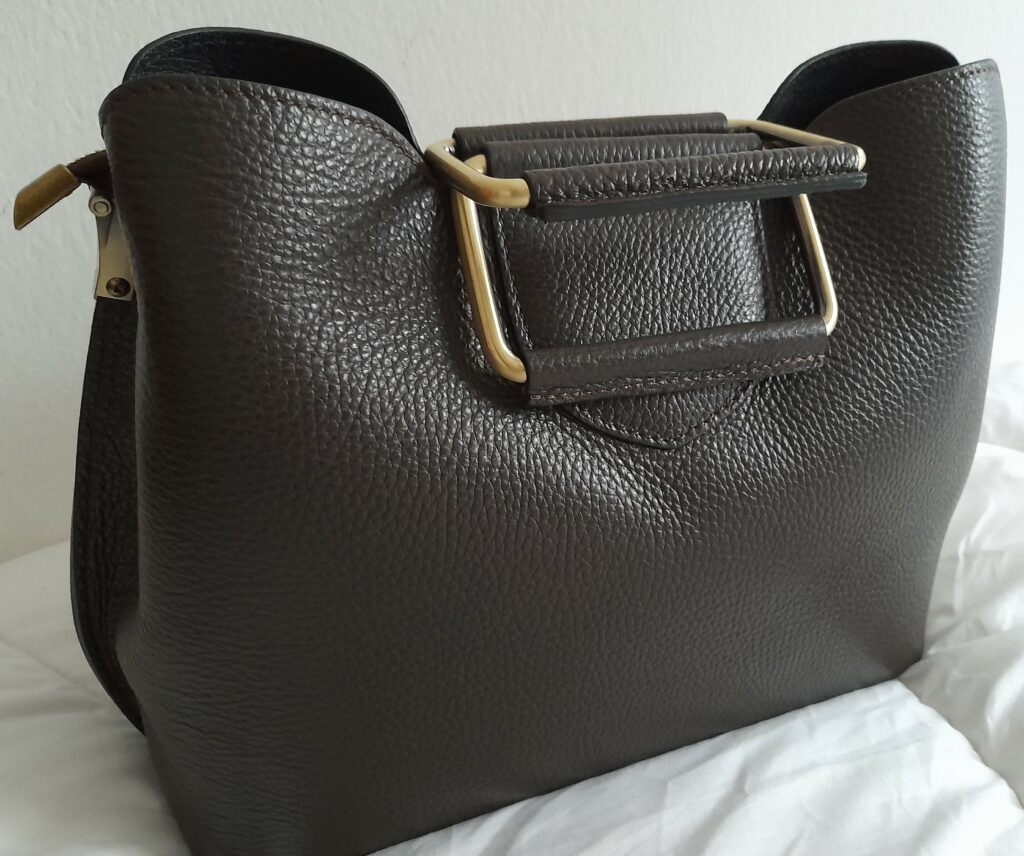 Sac à main DAME en cuir grainé avec ferrures