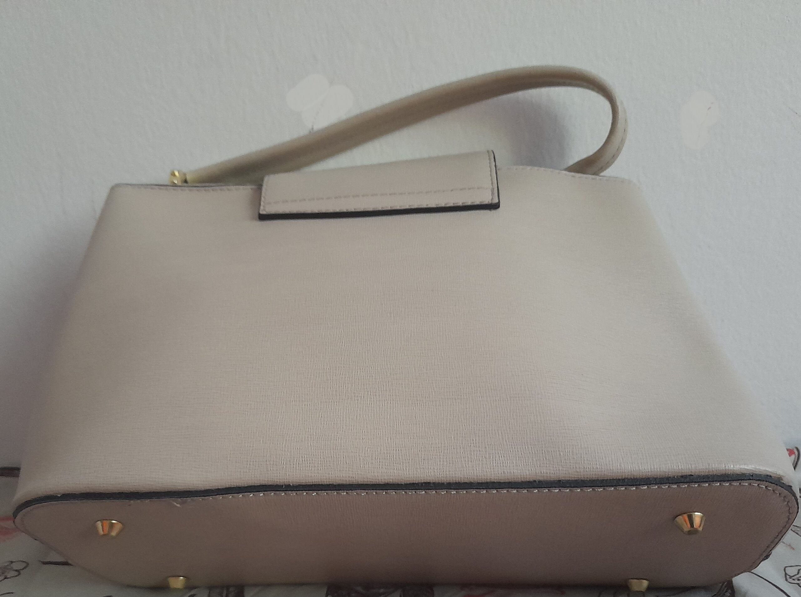 Sac à main BELLA en cuir de veau beige – Image 6